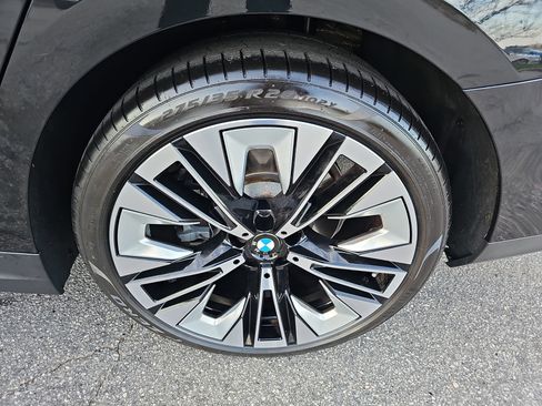 Used 2025 BMW 530i xDrive image 35