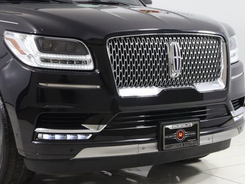 Used 2021 Lincoln Navigator Reserve w/ Luxury Package image 45