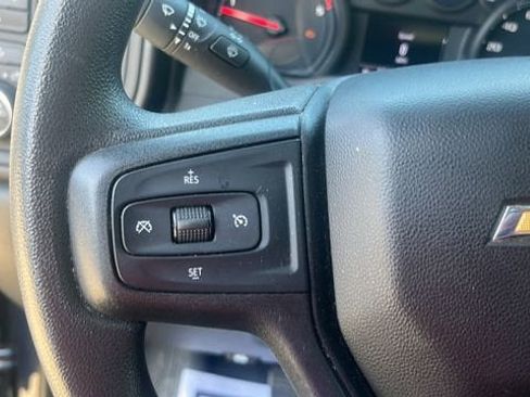 Used 2022 Chevrolet Silverado 2500 Custom w/ Custom Value Package image 29