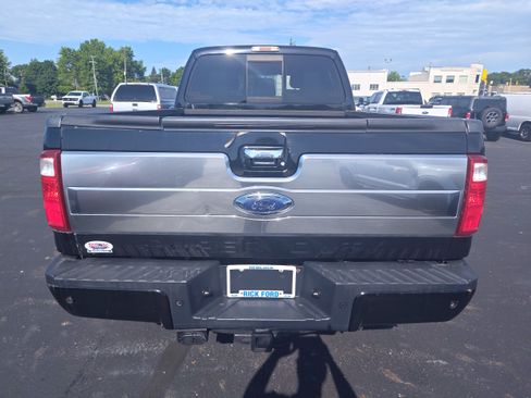 Used 2016 Ford F250 Platinum w/ Platinum Package AWD/4WD image 17
