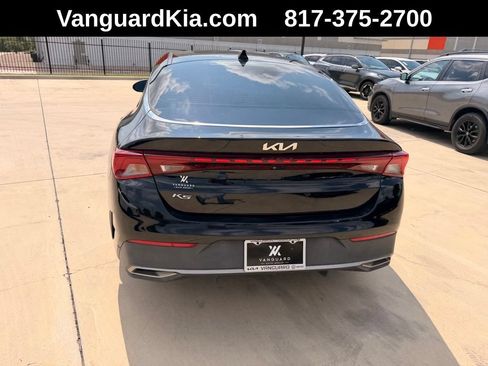 Used 2022 Kia K5 LX FWD image 3