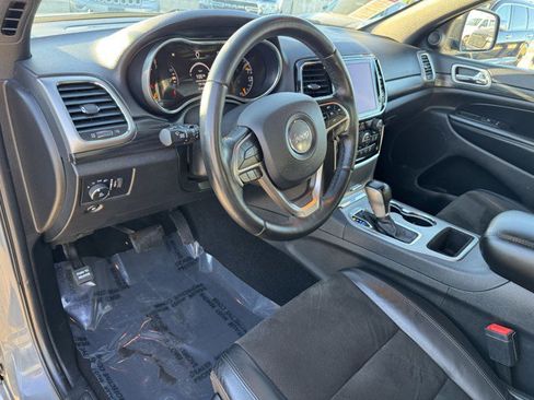 Used 2020 Jeep Grand Cherokee Altitude image 14
