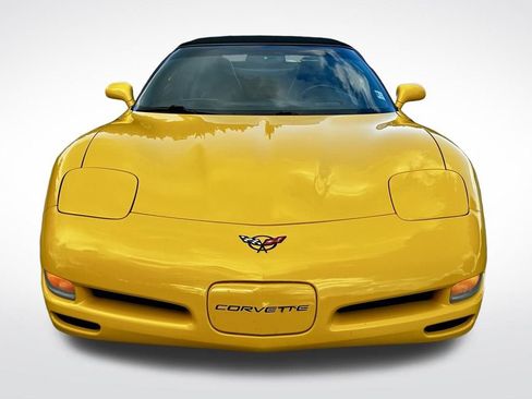Used 2002 Chevrolet Corvette Convertible w/ Preferred Equipment Group2 image 2