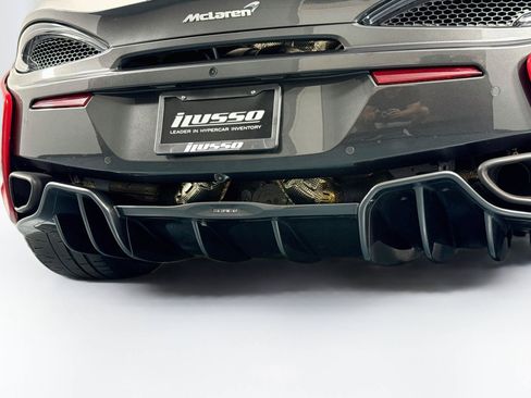 Used 2020 McLaren 620R RWD image 58