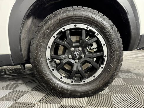 Used 2025 Nissan Pathfinder Rock Creek AWD/4WD image 45