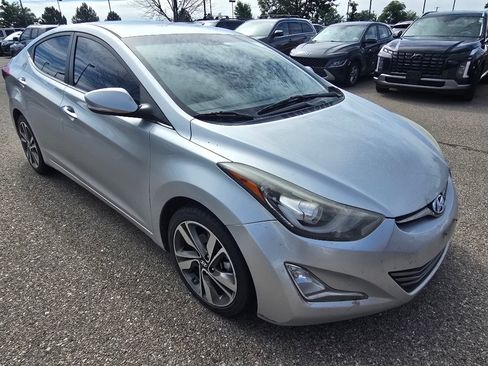Used 2015 Hyundai Elantra Limited FWD image 19
