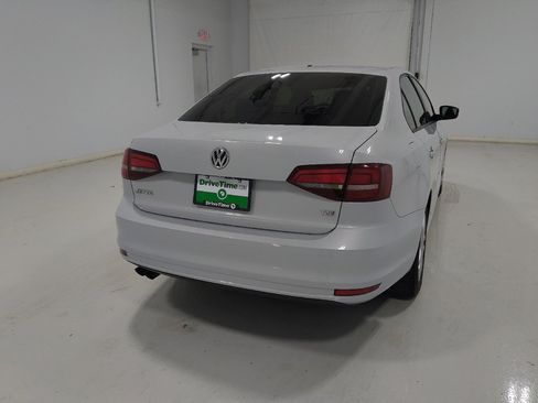 Used 2018 Volkswagen Jetta S w/ Cold Weather Package FWD image 7