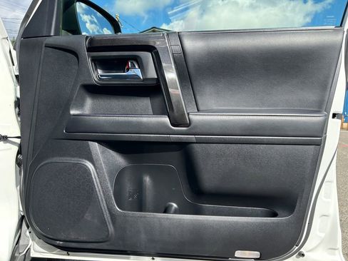 Used 2023 Toyota 4Runner 40th Anniversary SE AWD/4WD image 26