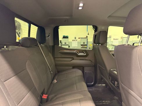 Used 2024 Chevrolet Silverado 1500 LT Trail Boss w/ Convenience Package II image 27