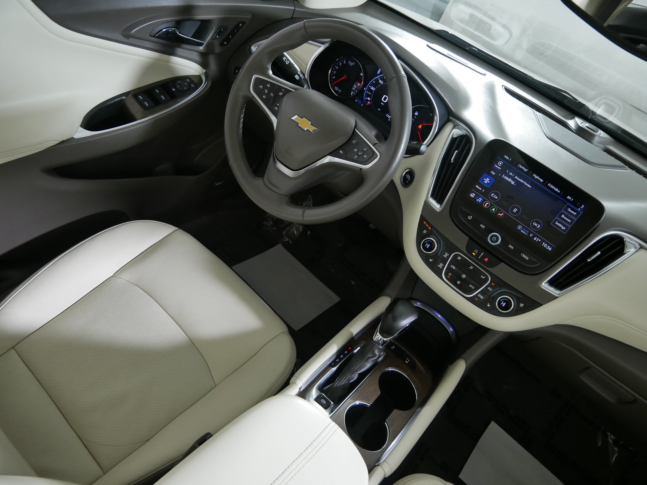Used 2024 Chevrolet Malibu LT FWD image 9