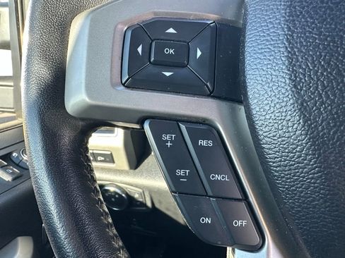 Used 2021 Ford F250 Lariat w/ Lariat Value Package image 31