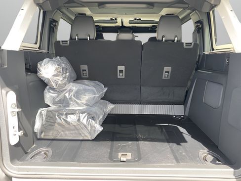 New 2026 Ford Bronco Badlands AWD/4WD image 9