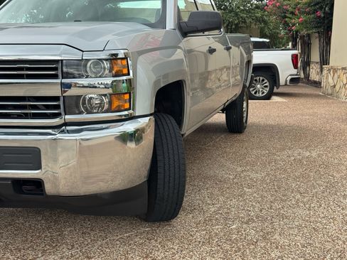 Used 2018 Chevrolet Silverado 2500 W/T RWD image 4