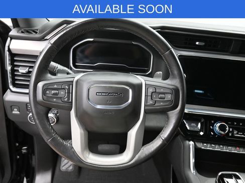 Used 2022 GMC Sierra 1500 Denali AWD/4WD image 16