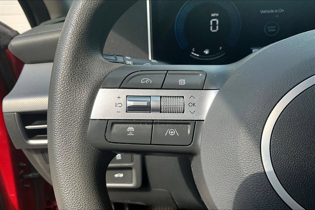 Used 2025 Hyundai Sonata SEL FWD image 10