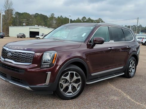 Used 2020 Kia Telluride S w/ S 8 Passenger Seating Package image 1