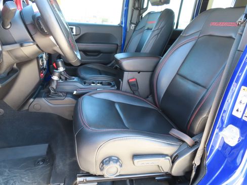 Used 2018 Jeep Wrangler Unlimited Rubicon AWD/4WD image 12
