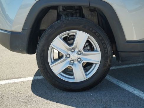 Used 2022 Jeep Compass Latitude w/ Convenience Group image 42