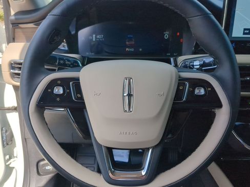 New 2026 Lincoln Corsair Reserve w/ Jet Appearance Package image 13