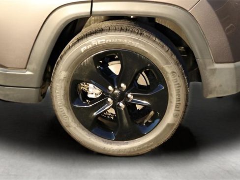 Used 2019 Jeep Compass Altitude image 8