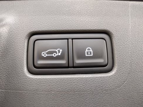 Used 2025 Hyundai Santa Fe SE image 21