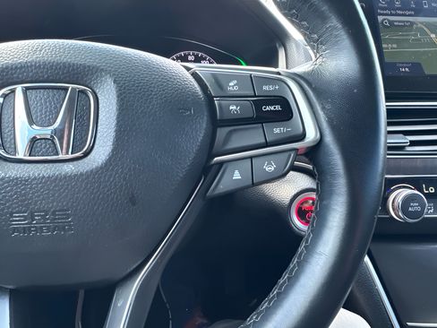 Used 2022 Honda Accord Touring image 30
