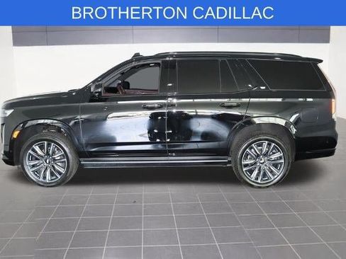 Used 2024 Cadillac Escalade Sport Platinum w/ Heavy-Duty Trailer Package AWD/4WD image 2