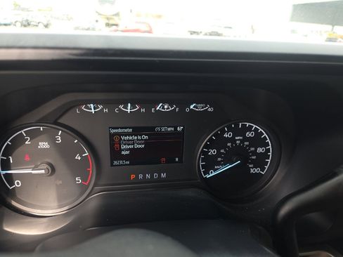 Used 2024 Ford F250 XL image 5