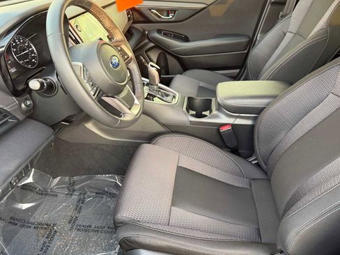 Certified 2025 Subaru Outback Premium w/ Popular Package #1A image 13