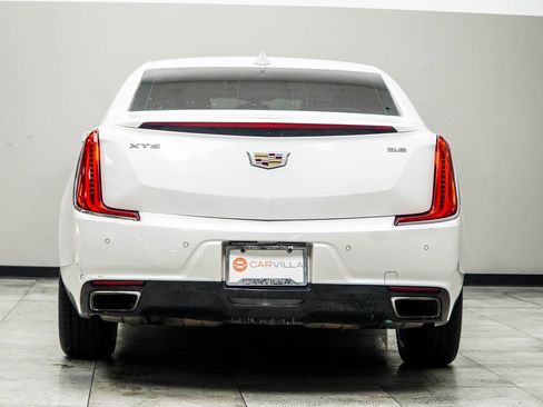 Used 2019 Cadillac XTS Luxury image 11