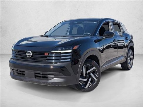 Used 2025 Nissan Kicks SV image 1