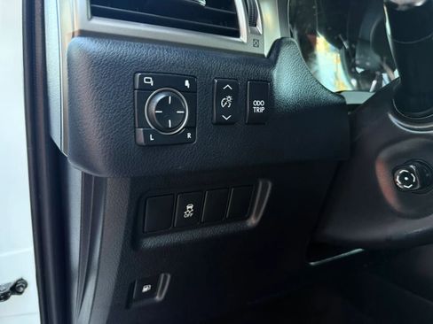 Used 2017 Lexus GX 460 w/ Navigation Package AWD/4WD image 39