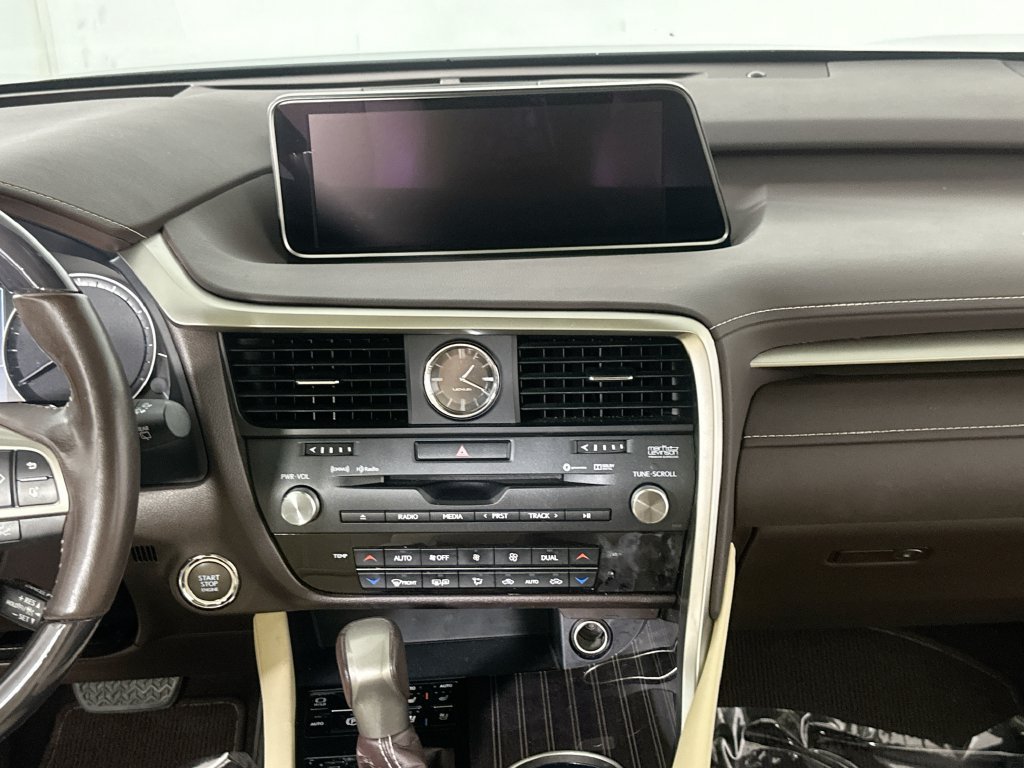 Used 2019 Lexus RX 350 FWD w/ Luxury Package image 20