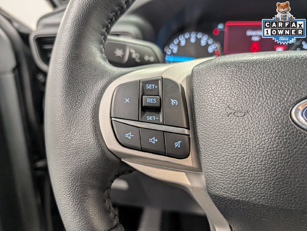 Used 2023 Ford Explorer XLT AWD/4WD image 19