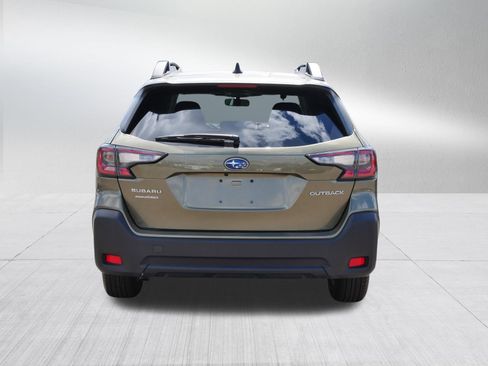 Certified 2025 Subaru Outback Premium AWD/4WD image 6