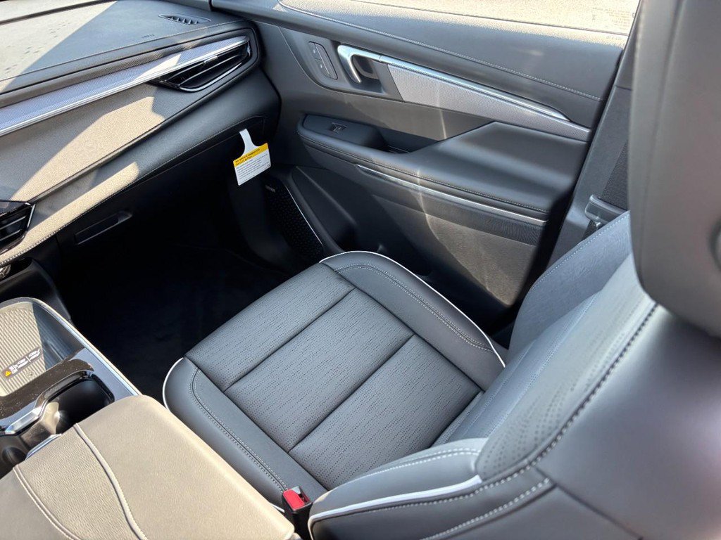 New 2026 Buick Enclave Sport Touring w/ Power Package FWD image 10