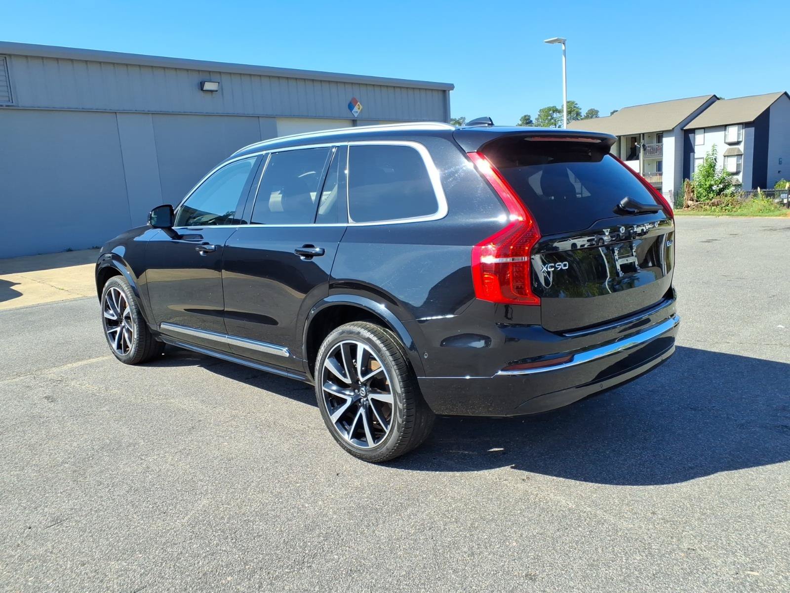 Used 2023 Volvo XC90 B6 Plus w/ Protection Package Premier AWD/4WD image 7