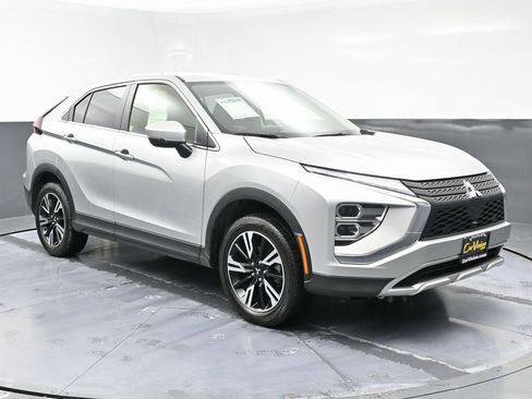 Used 2024 Mitsubishi Eclipse Cross SE image 3