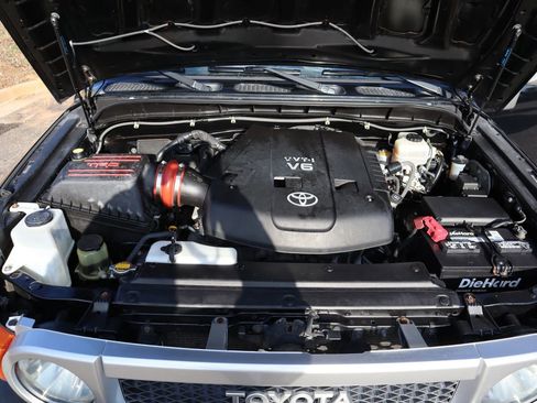 Used 2007 Toyota FJ Cruiser 4WD image 32