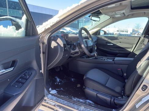 New 2026 Nissan Sentra SV image 10