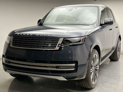 New 2025 Land Rover Range Rover SE