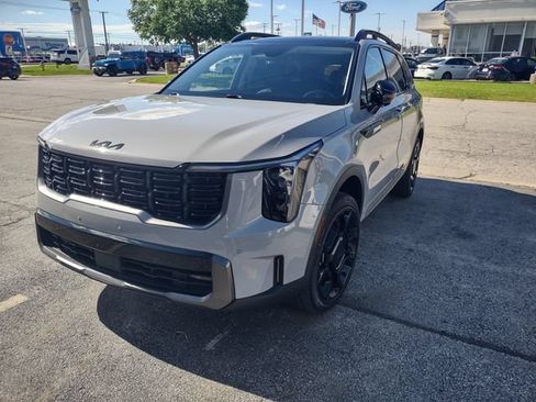 Certified 2025 Kia Sorento SX AWD/4WD image 5