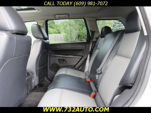 Used 2008 Jeep Grand Cherokee Laredo image 9