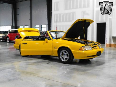 Used 1993 Ford Mustang LX image 20