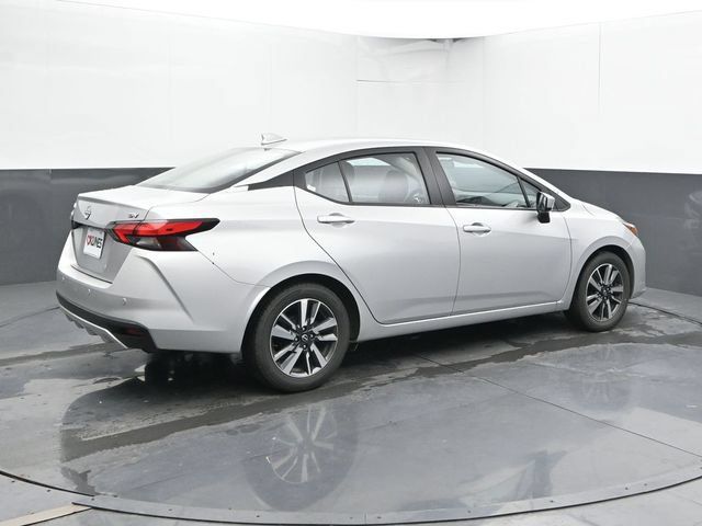 Used 2024 Nissan Versa SV FWD image 2