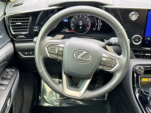 Used 2025 Lexus NX 250 FWD w/ Accessory Package (Z1) image 24