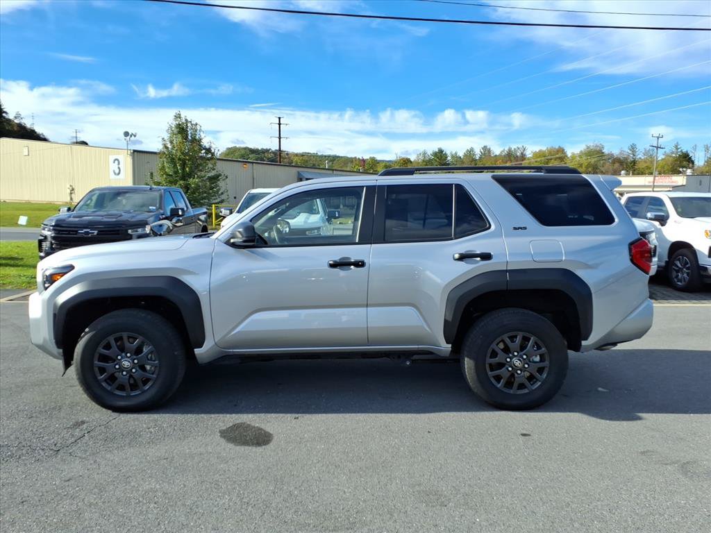 Used 2026 Toyota 4Runner SR5 AWD/4WD image 2