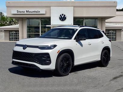 New 2026 Volkswagen Tiguan SE R-Line