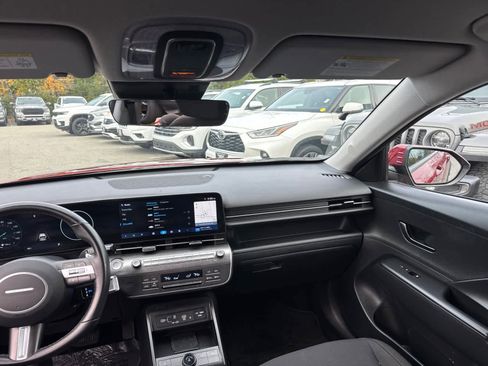 Used 2024 Hyundai Kona SEL w/ Convenience Package image 36