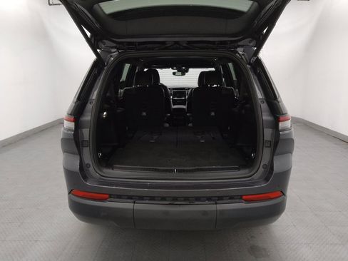 Used 2023 Jeep Grand Cherokee L Laredo RWD image 29